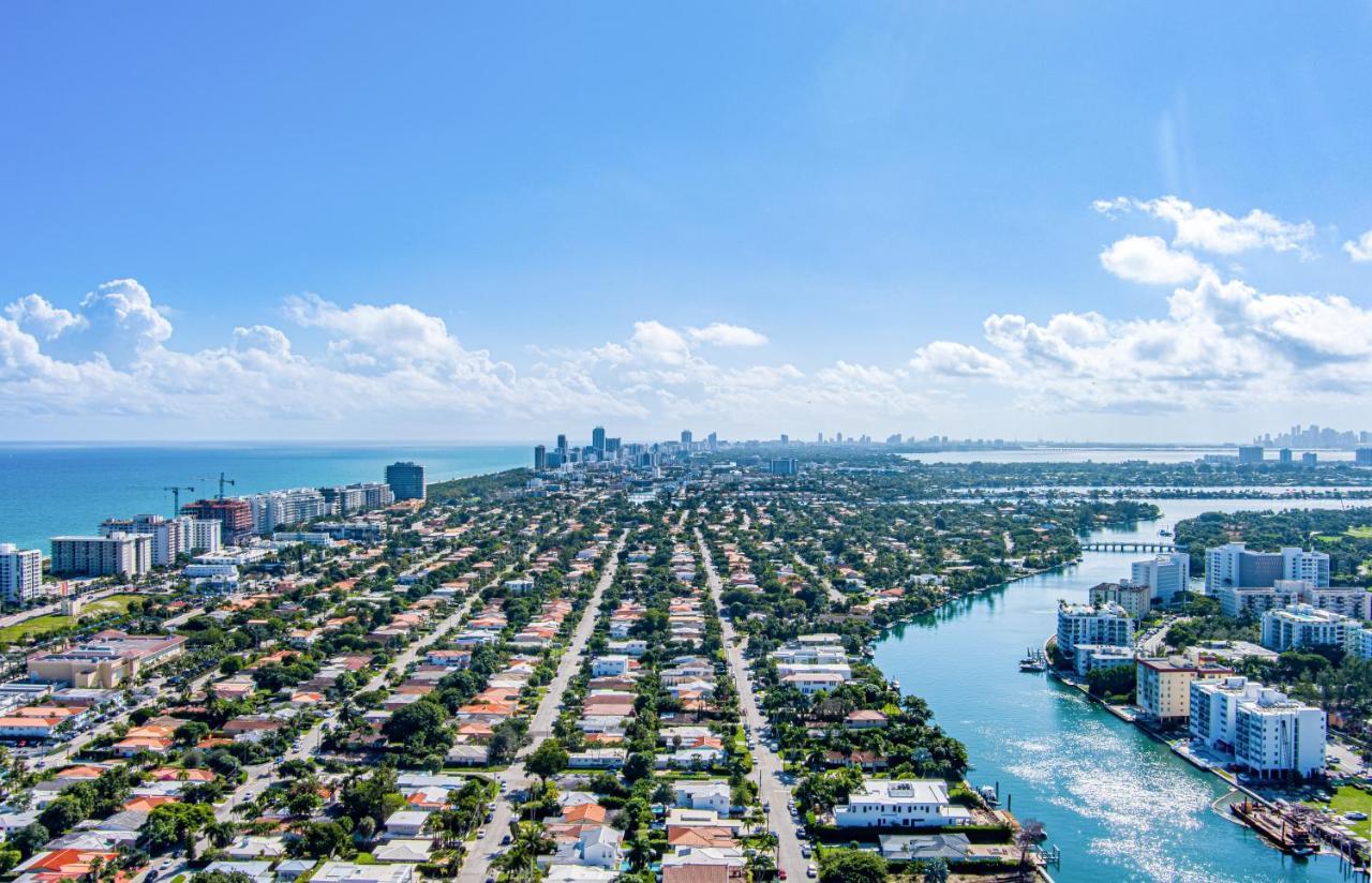 Praia Hotel Boutique & Apartments Miami Beach Exterior photo